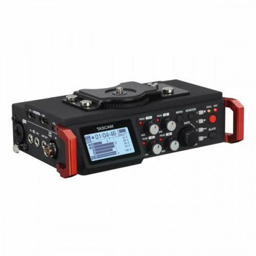 Рекордер Tascam DR-701D